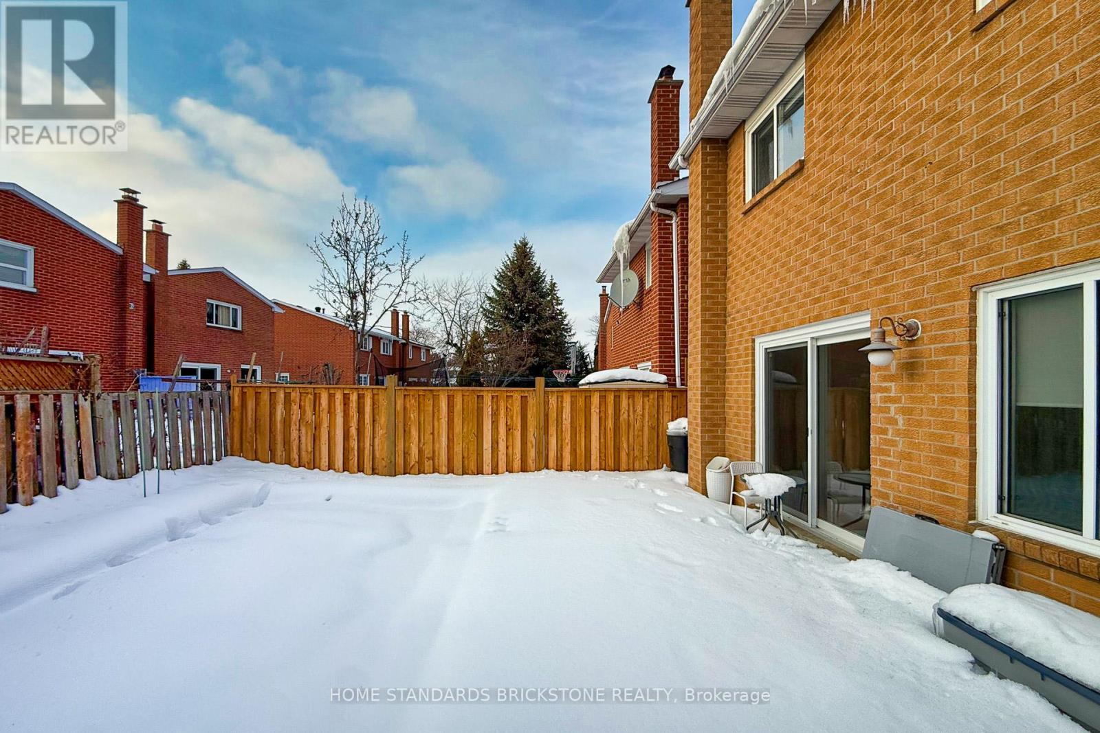 8 Royal Colwood Court, Vaughan, Ontario  L4K 2J3 - Photo 39 - N12796410