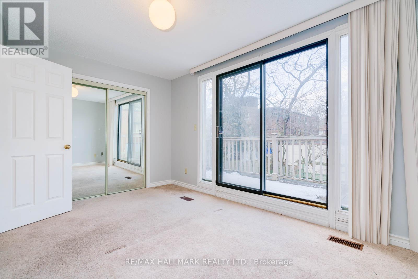 26 Hazel Avenue, Toronto, Ontario  M4E 1C5 - Photo 17 - E12796158