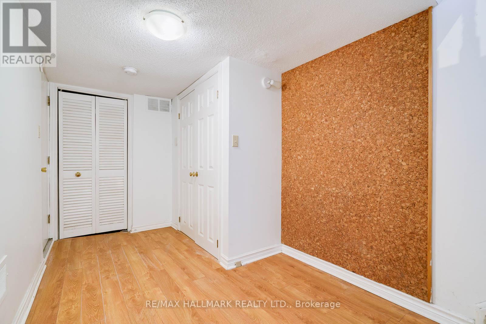 26 Hazel Avenue, Toronto, Ontario  M4E 1C5 - Photo 25 - E12796158