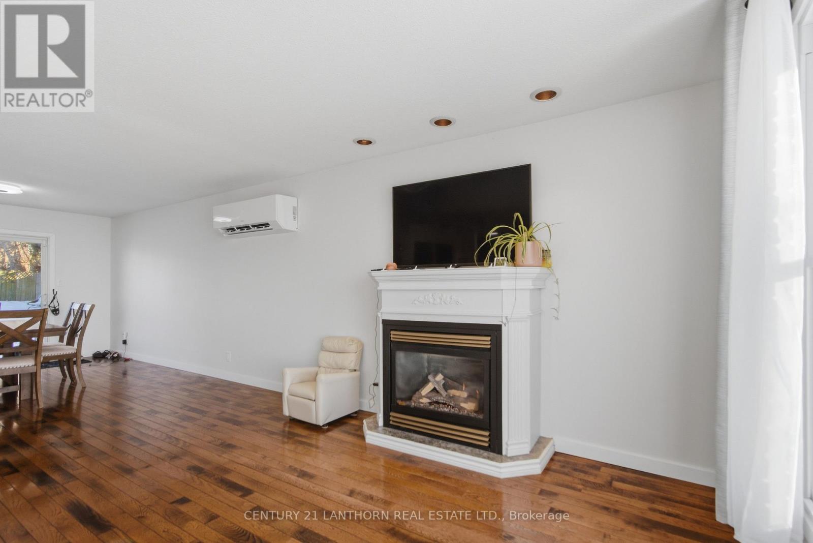 94 North Murray Street, Quinte West, Ontario  K8V 2E7 - Photo 8 - X12796422