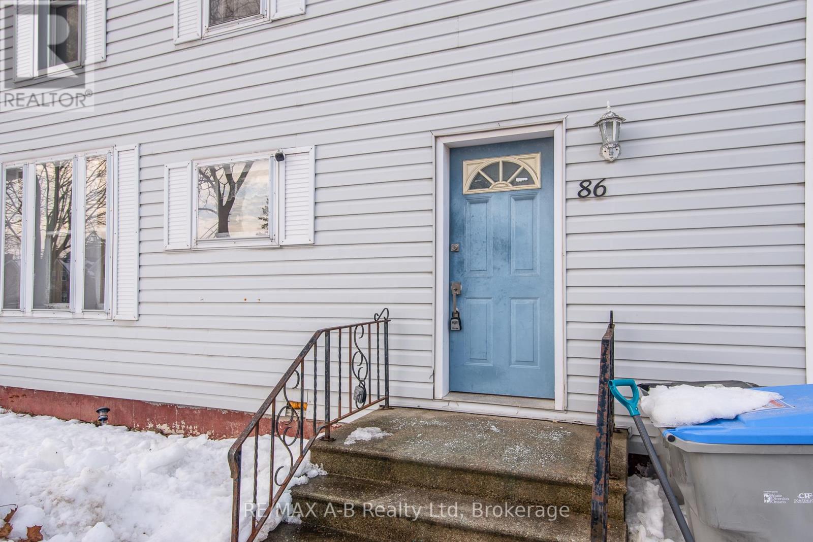 86 King Street, Bluewater, Ontario  N0M 1X0 - Photo 2 - X12796432