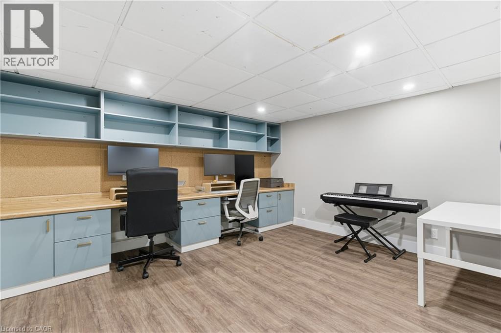 88 Old Forest Crescent, Kitchener, Ontario  N2N 2A3 - Photo 28 - 40805634