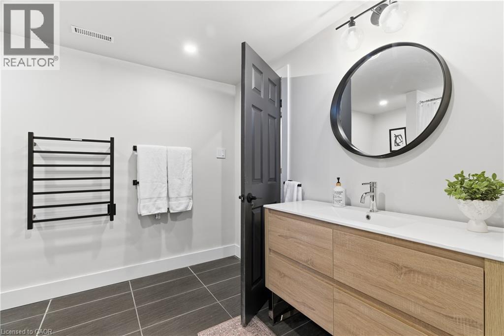 88 Old Forest Crescent, Kitchener, Ontario  N2N 2A3 - Photo 33 - 40805634