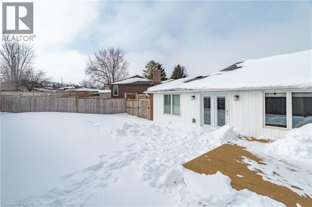 88 Old Forest Crescent, Kitchener, Ontario  N2N 2A3 - Photo 46 - 40805634