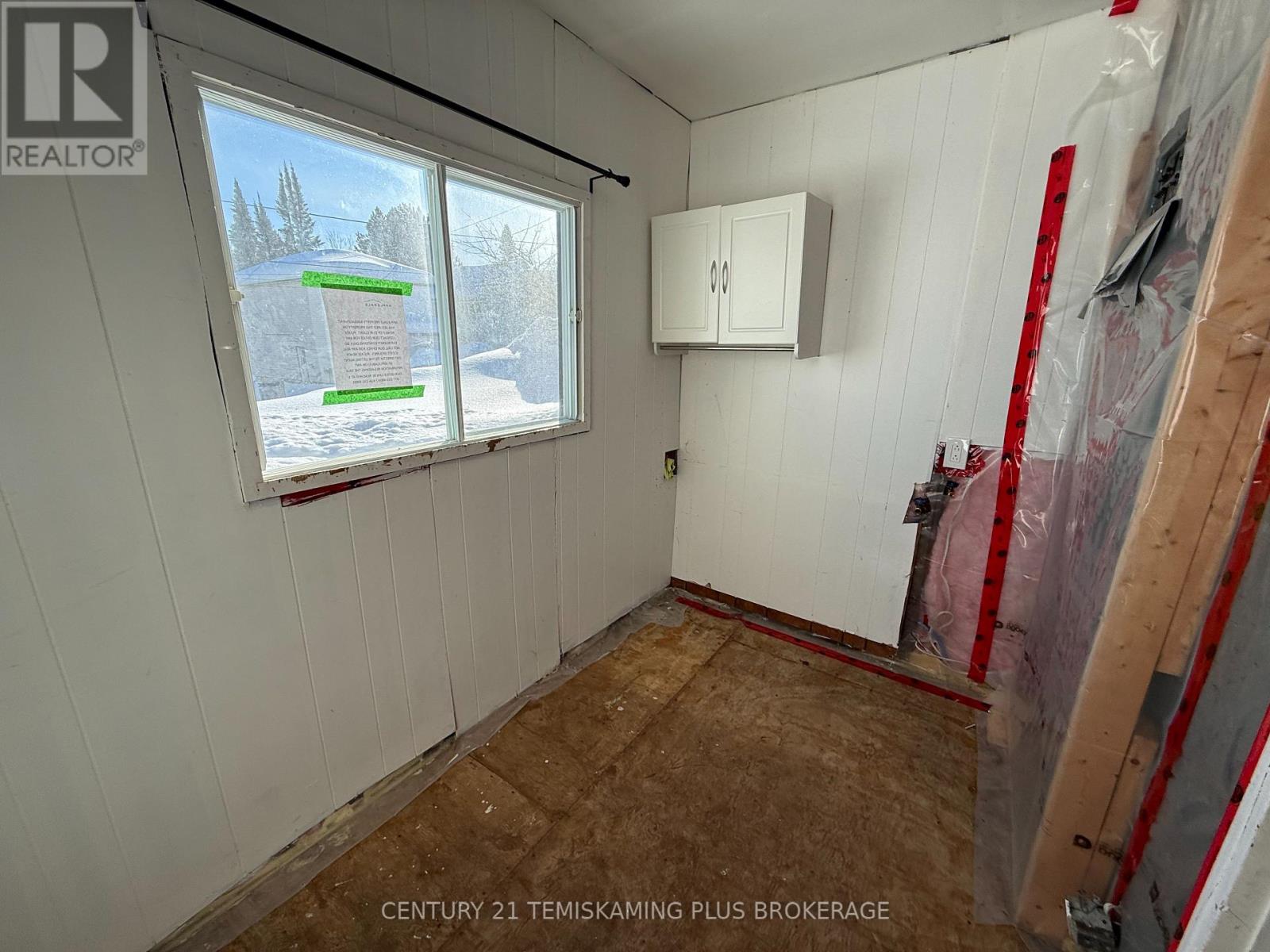 47 Hudson Bay Avenue, Kirkland Lake (Kl & Area), Ontario  P2N 2J1 - Photo 2 - T12796460