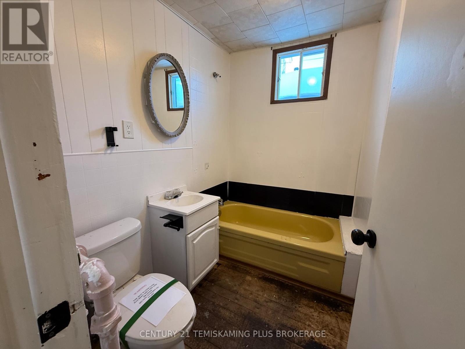 47 Hudson Bay Avenue, Kirkland Lake (Kl & Area), Ontario  P2N 2J1 - Photo 9 - T12796460