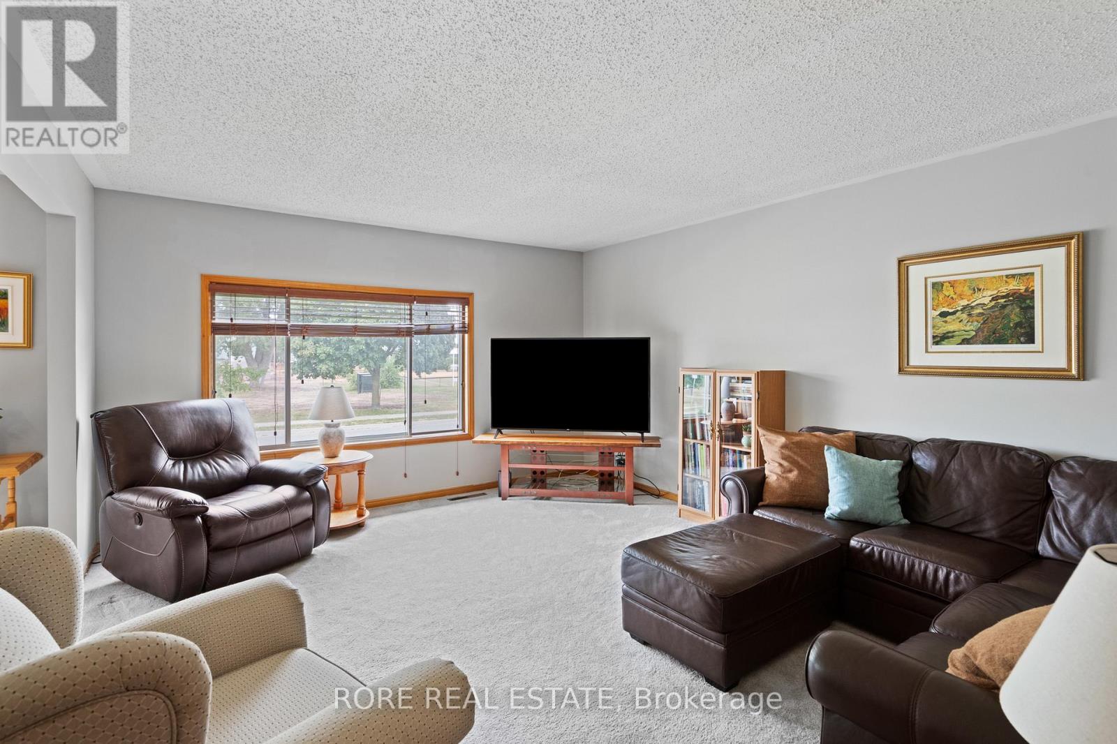 181 Gilmore Road, Fort Erie, Ontario  L2A 2M2 - Photo 11 - X12796428