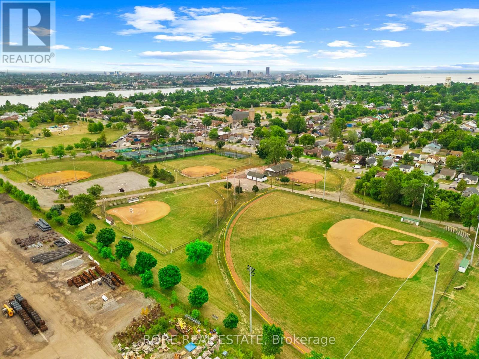 181 Gilmore Road, Fort Erie, Ontario  L2A 2M2 - Photo 32 - X12796428