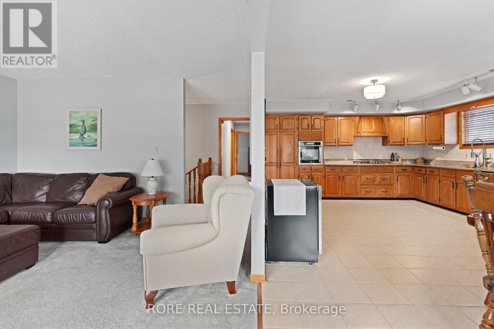 181 Gilmore Road, Fort Erie, Ontario  L2A 2M2 - Photo 9 - X12796428