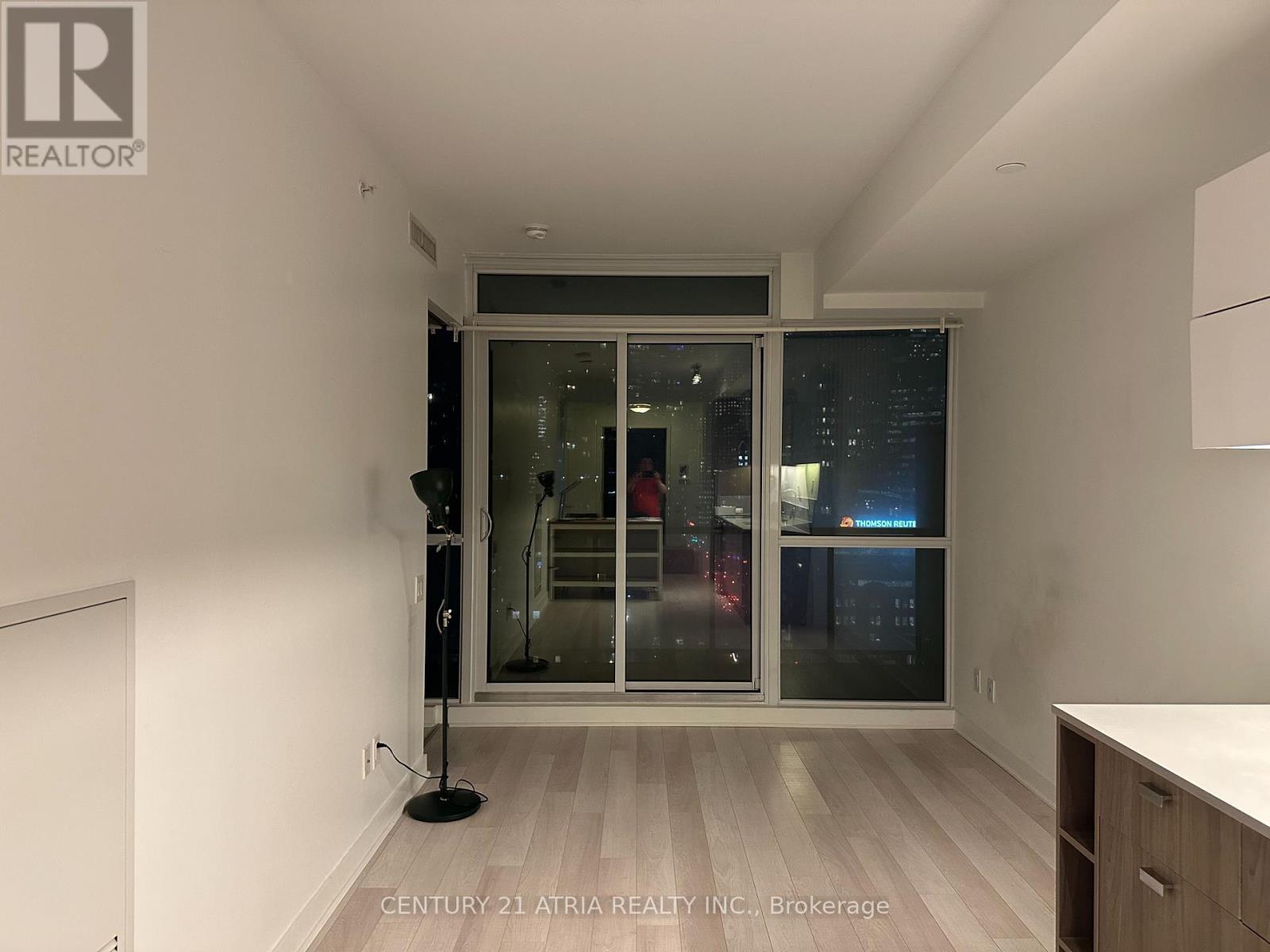 1508 - 290 ADELAIDE STREET, Toronto, Ontario