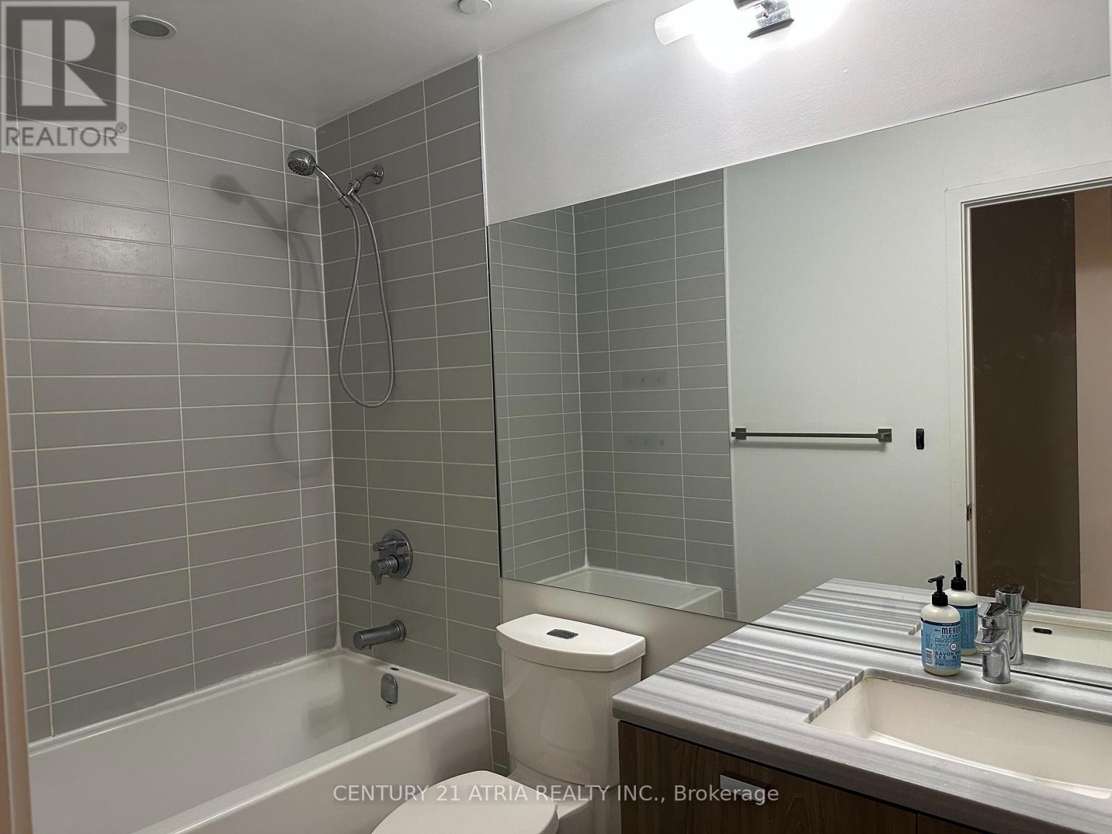 1508 - 290 Adelaide Street, Toronto, Ontario  M5V 1P6 - Photo 11 - C12796440