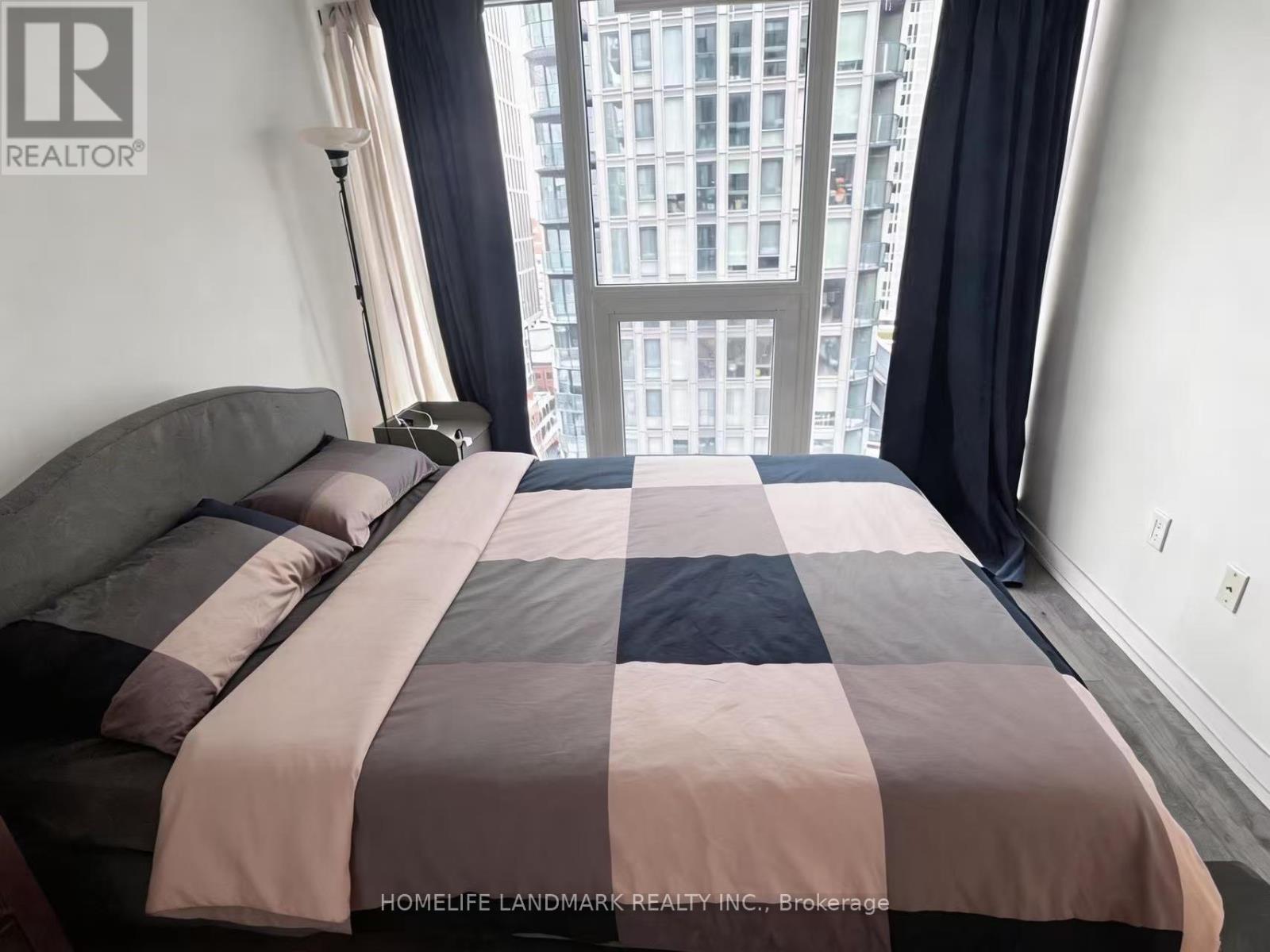 4 - 77 Shuter Street, Toronto, Ontario  M5B 0B8 - Photo 5 - C12796458