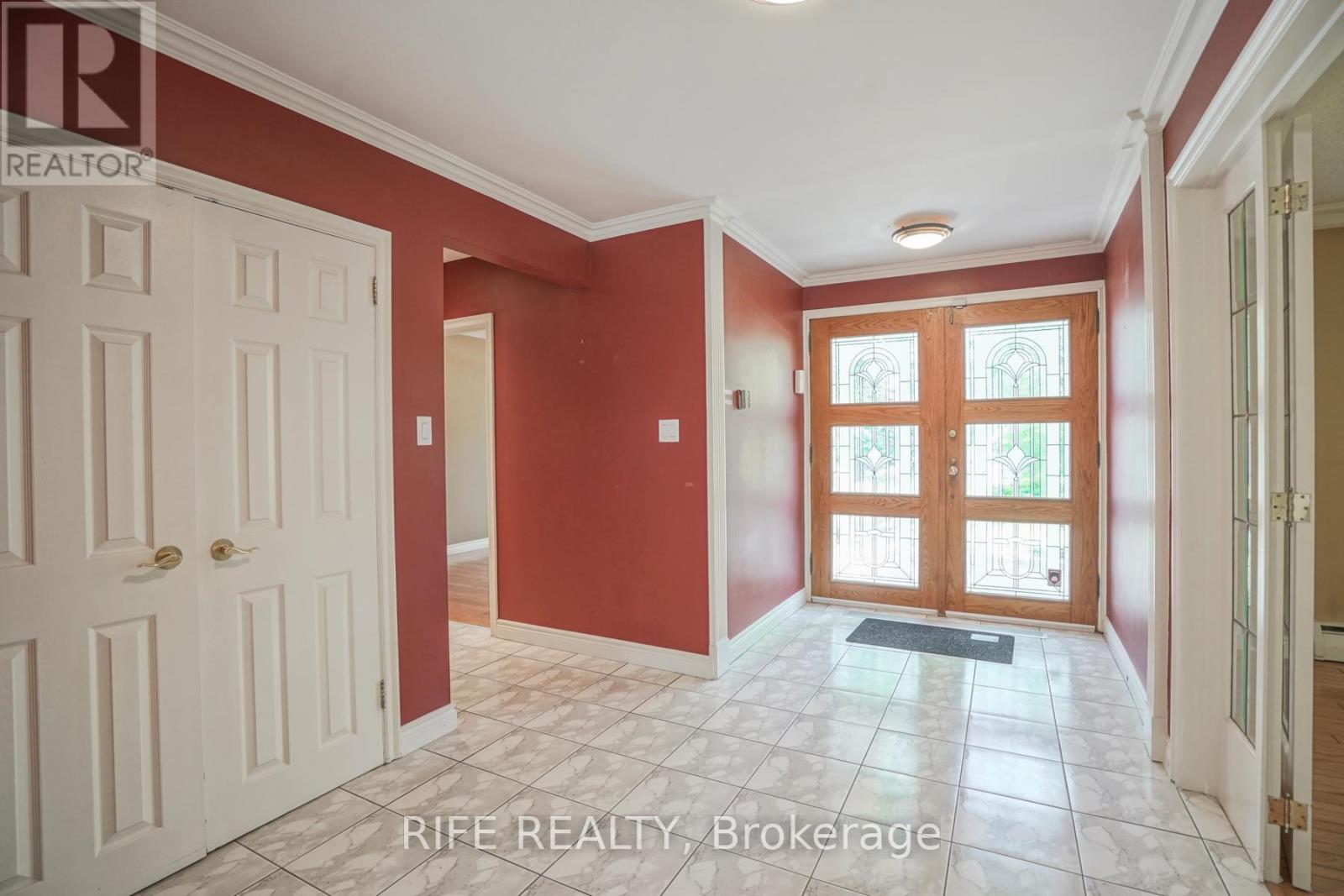 28 Wembley Avenue, Markham, Ontario  L3R 2A9 - Photo 4 - N12796450