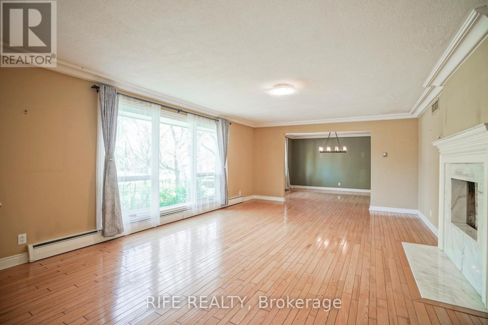 28 Wembley Avenue, Markham, Ontario  L3R 2A9 - Photo 5 - N12796450