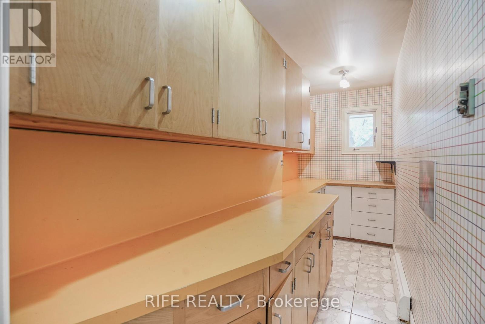 28 Wembley Avenue, Markham, Ontario  L3R 2A9 - Photo 9 - N12796450