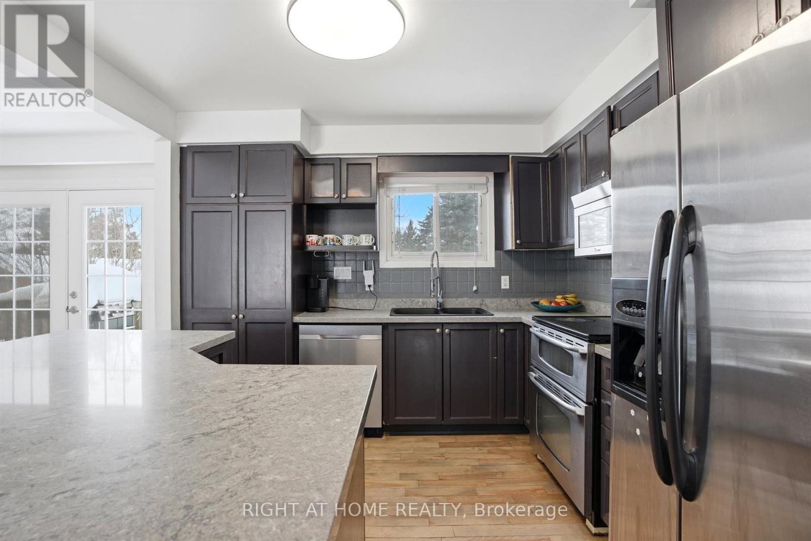 198 Ferndale Drive N, Barrie, Ontario  L4N 9W2 - Photo 6 - S12796456