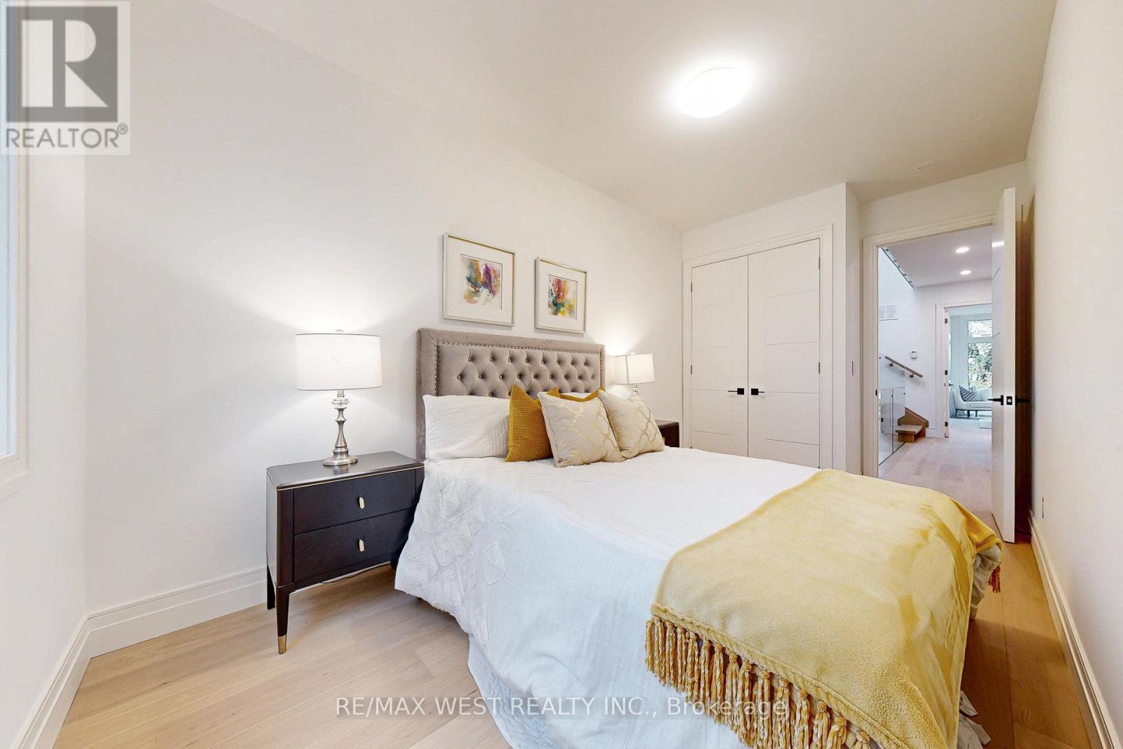 4 - 2639 R Dundas Street W, Toronto, Ontario  M6P 1X9 - Photo 35 - W12796436