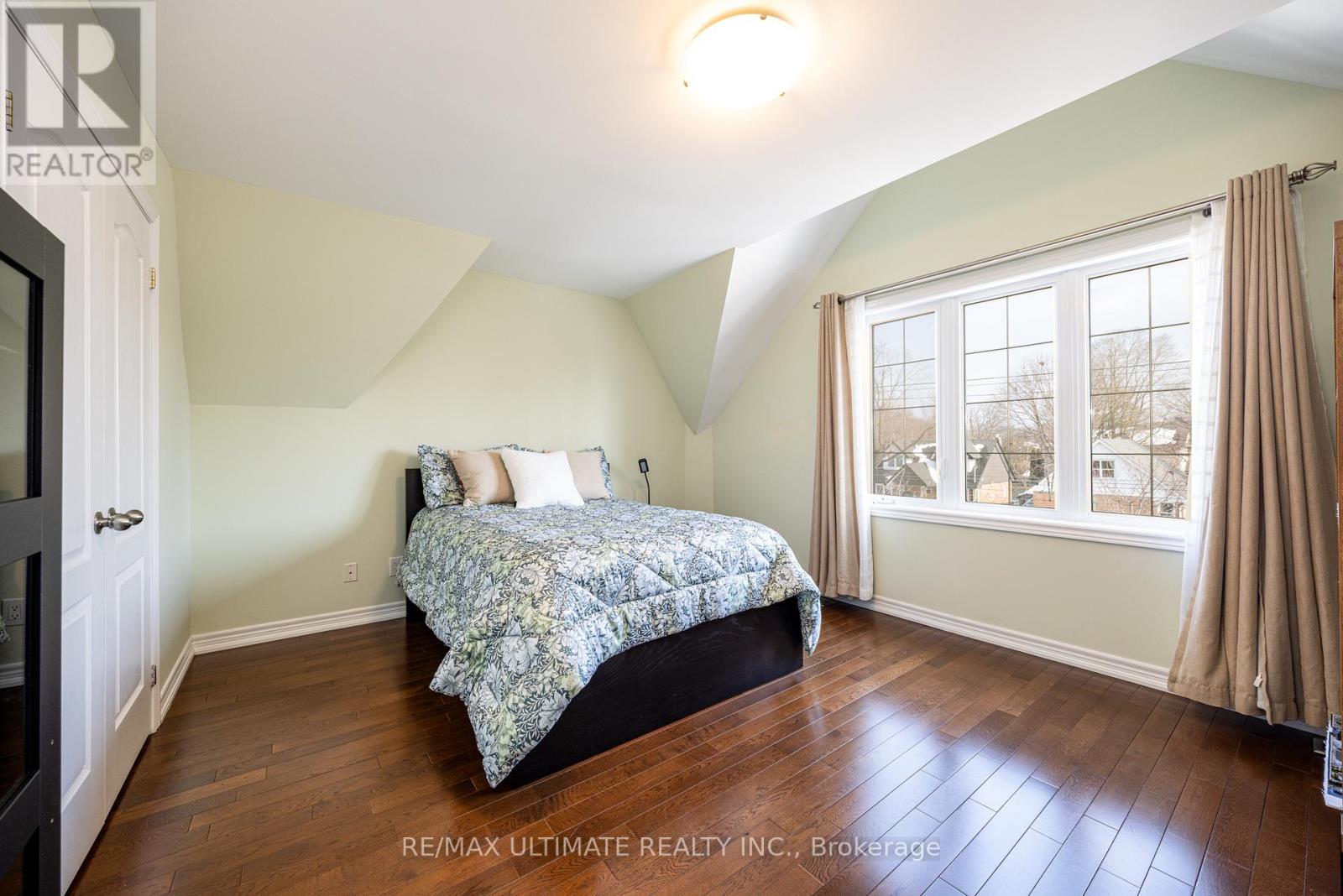 1160 Islington Avenue, Toronto, Ontario  M8Z 4S7 - Photo 29 - W12796438