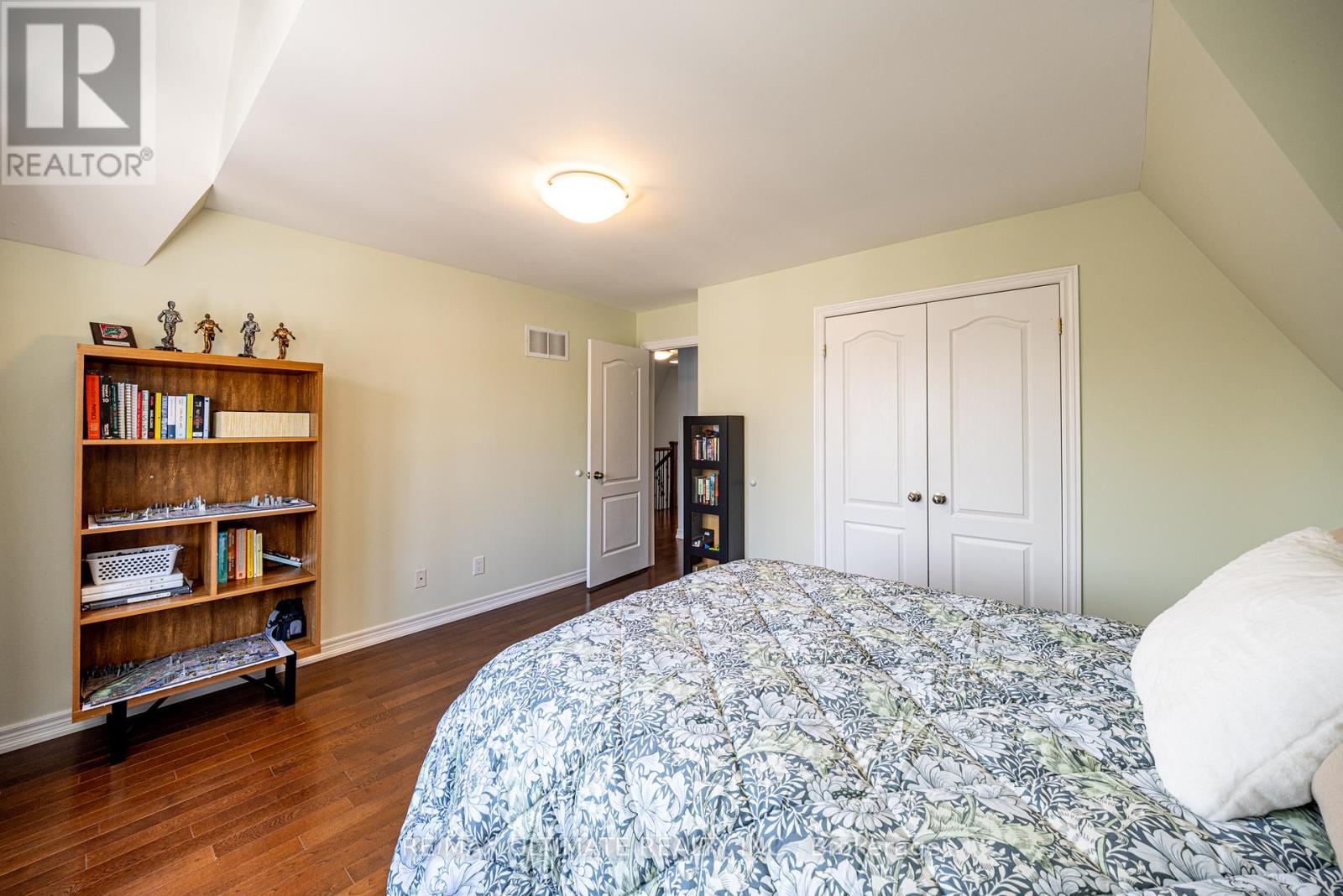 1160 Islington Avenue, Toronto, Ontario  M8Z 4S7 - Photo 30 - W12796438