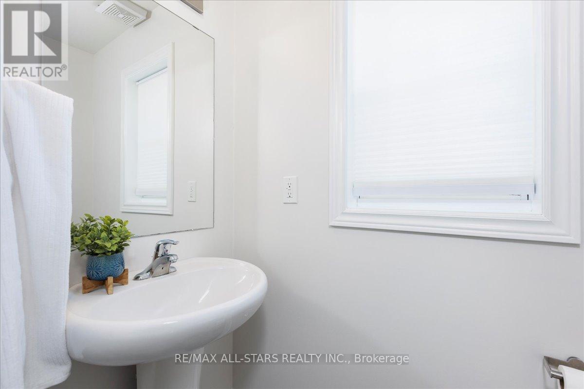 81 Douglas Drive, Bracebridge, Ontario  P1L 0L3 - Photo 10 - X12796452