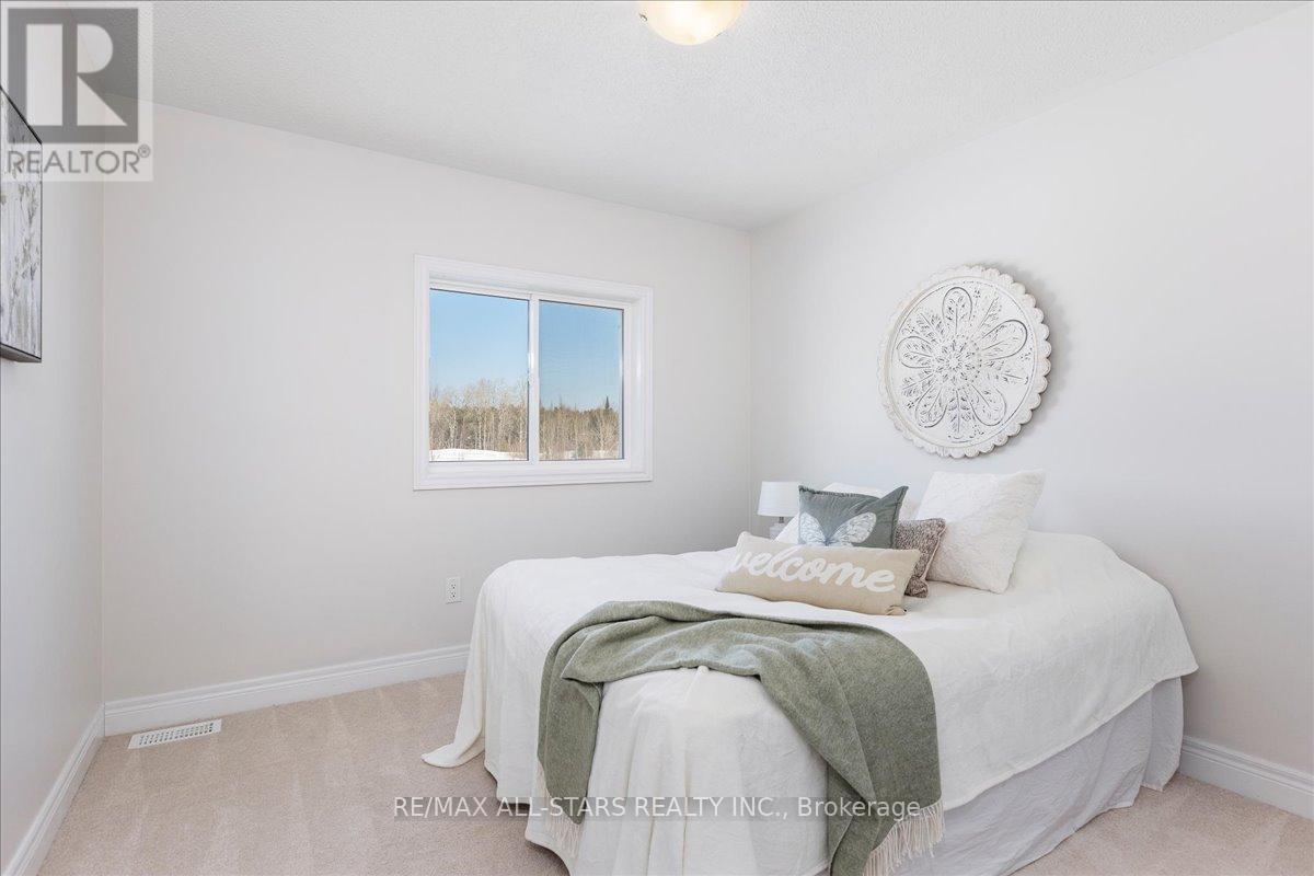 81 Douglas Drive, Bracebridge, Ontario  P1L 0L3 - Photo 21 - X12796452