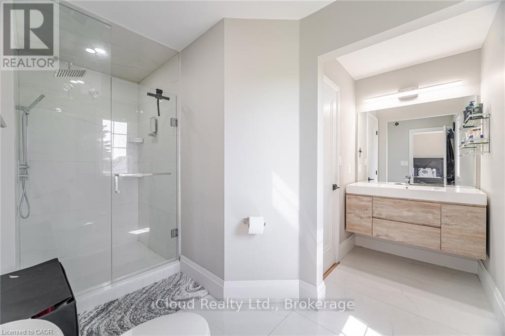 4 Deer View Ridge, Puslinch, Ontario  N1H 6H9 - Photo 35 - X12796454