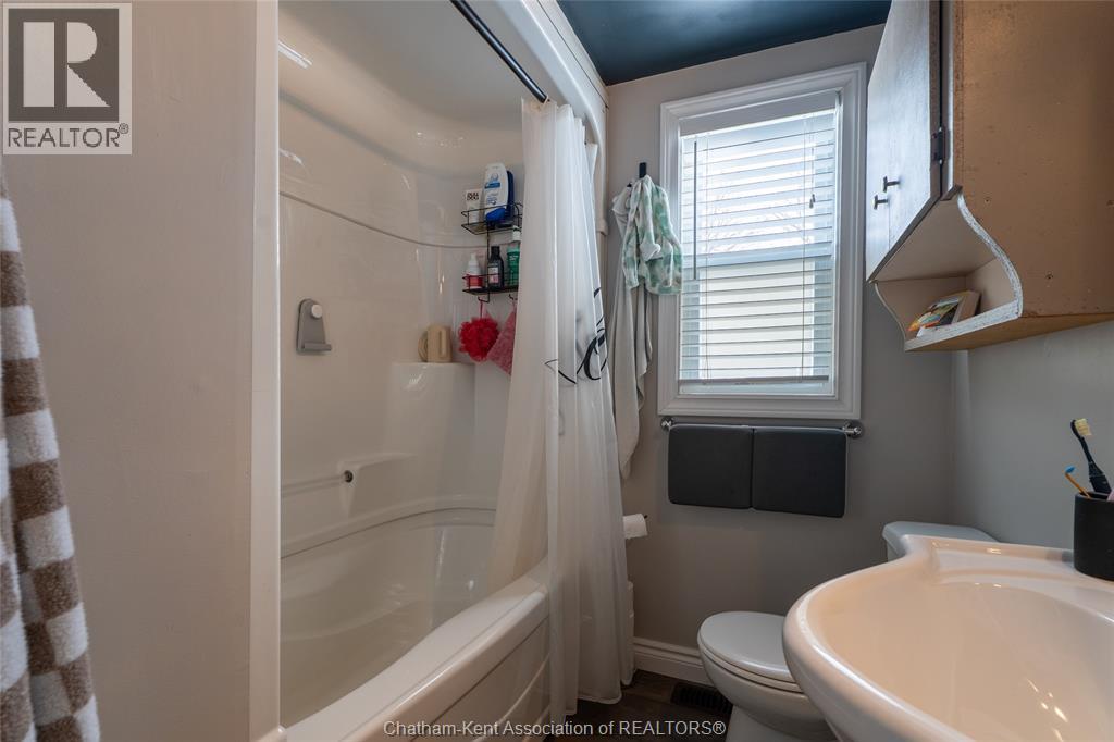 42 Reaume Avenue, Wallaceburg, Ontario  N8A 1B6 - Photo 22 - 26002805