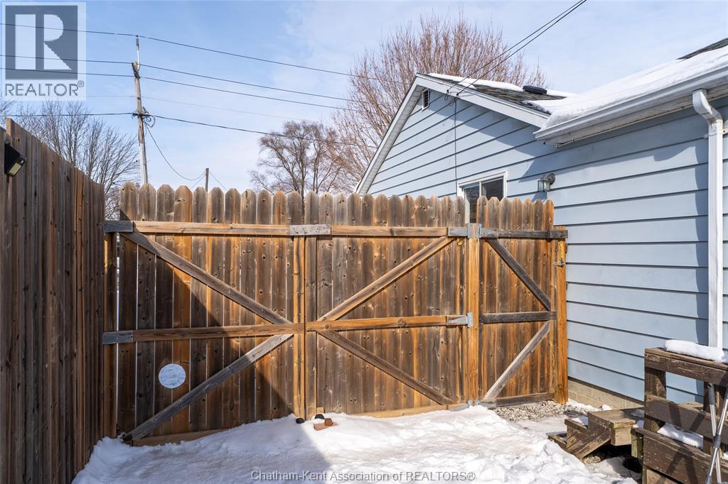 42 Reaume Avenue, Wallaceburg, Ontario  N8A 1B6 - Photo 24 - 26002805