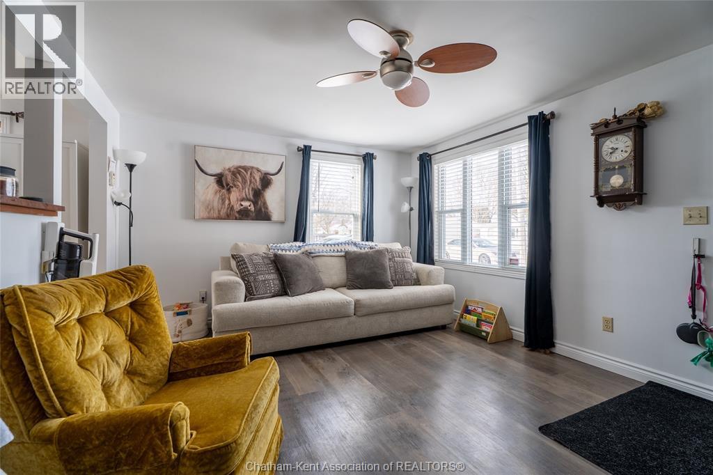 42 Reaume Avenue, Wallaceburg, Ontario  N8A 1B6 - Photo 4 - 26002805