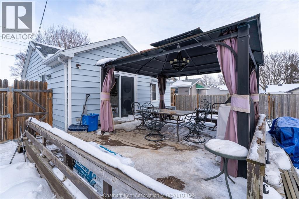 42 Reaume Avenue, Wallaceburg, Ontario  N8A 1B6 - Photo 33 - 26002805