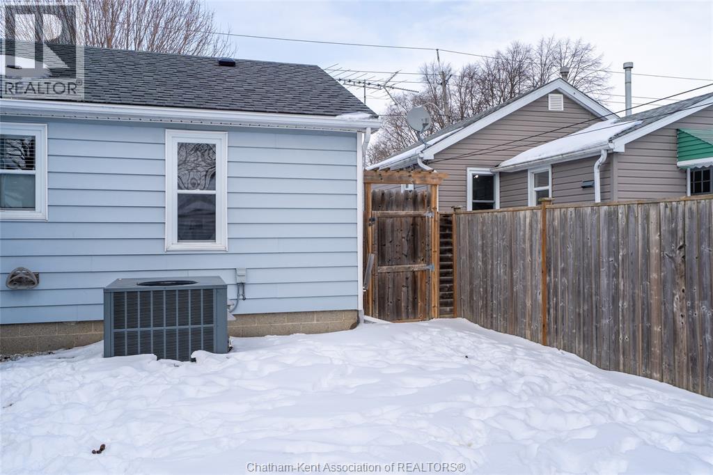 42 Reaume Avenue, Wallaceburg, Ontario  N8A 1B6 - Photo 36 - 26002805