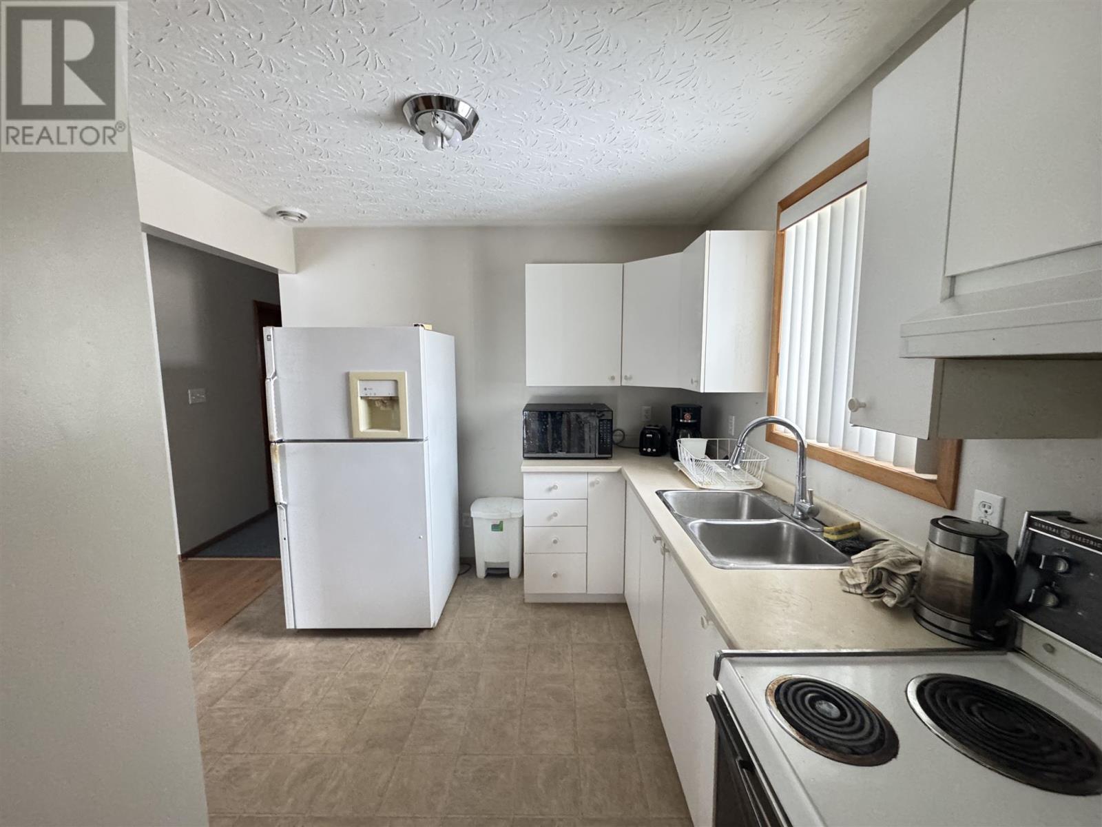 49 Third Ave, Hornepayne, Ontario  P0M 1Z0 - Photo 6 - SM253491