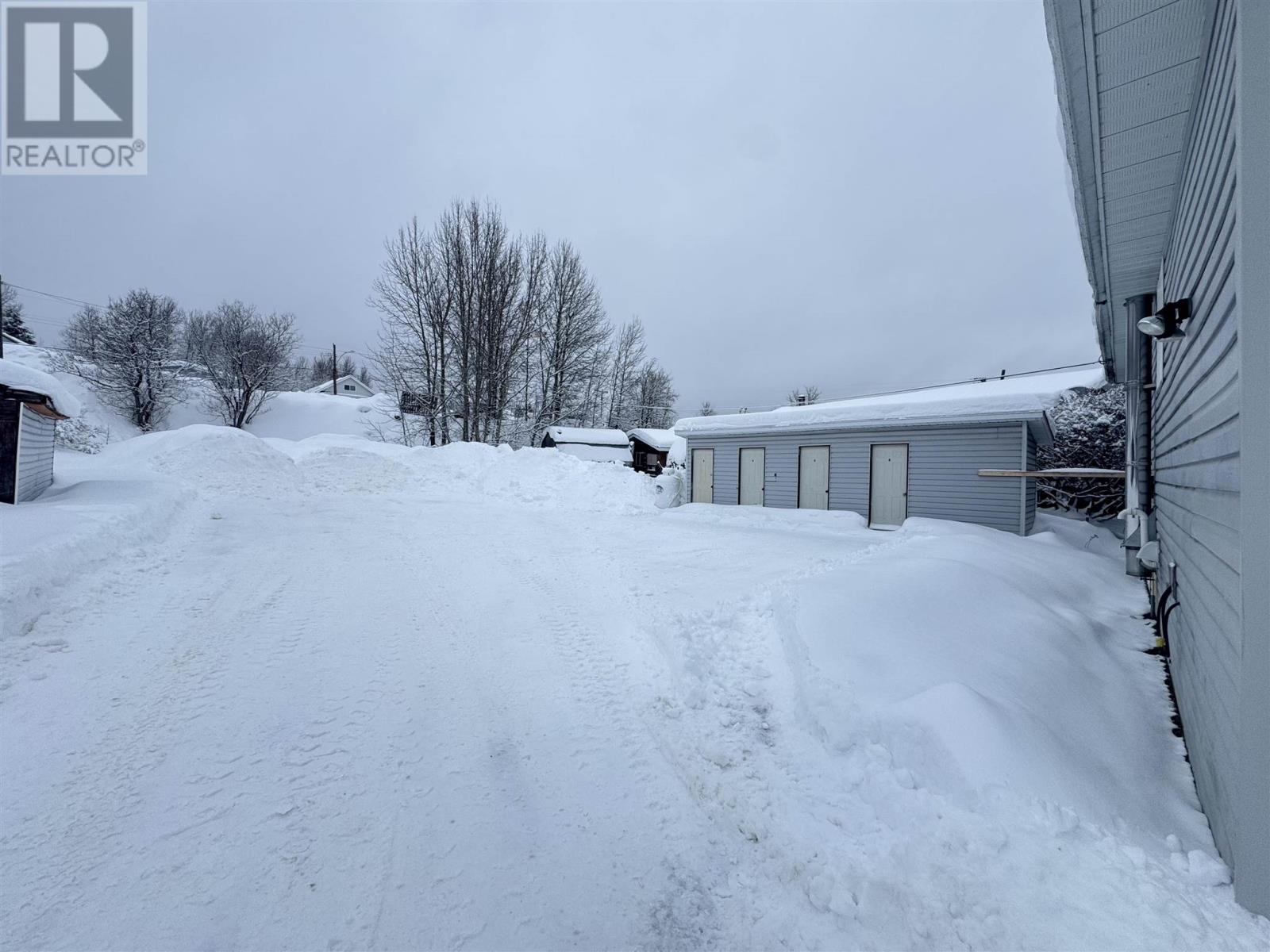 49 Third Ave, Hornepayne, Ontario  P0M 1Z0 - Photo 4 - SM253491