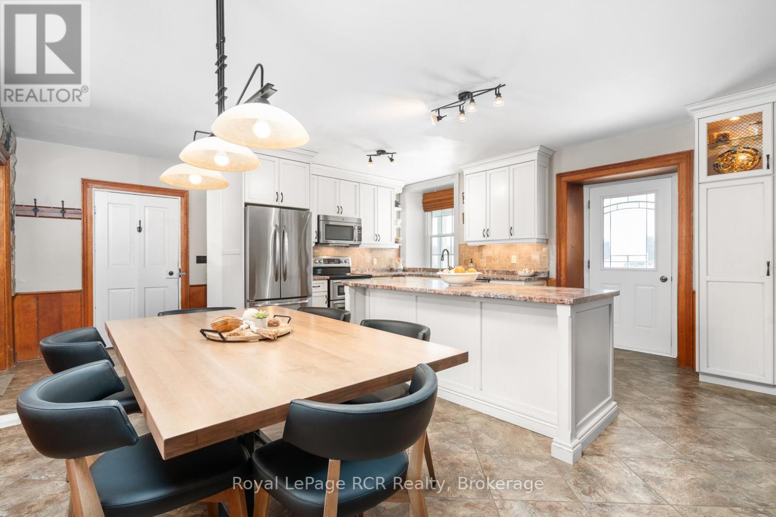 071605 10th Side Road, West Grey, Ontario  N0G 1C0 - Photo 12 - X12796530