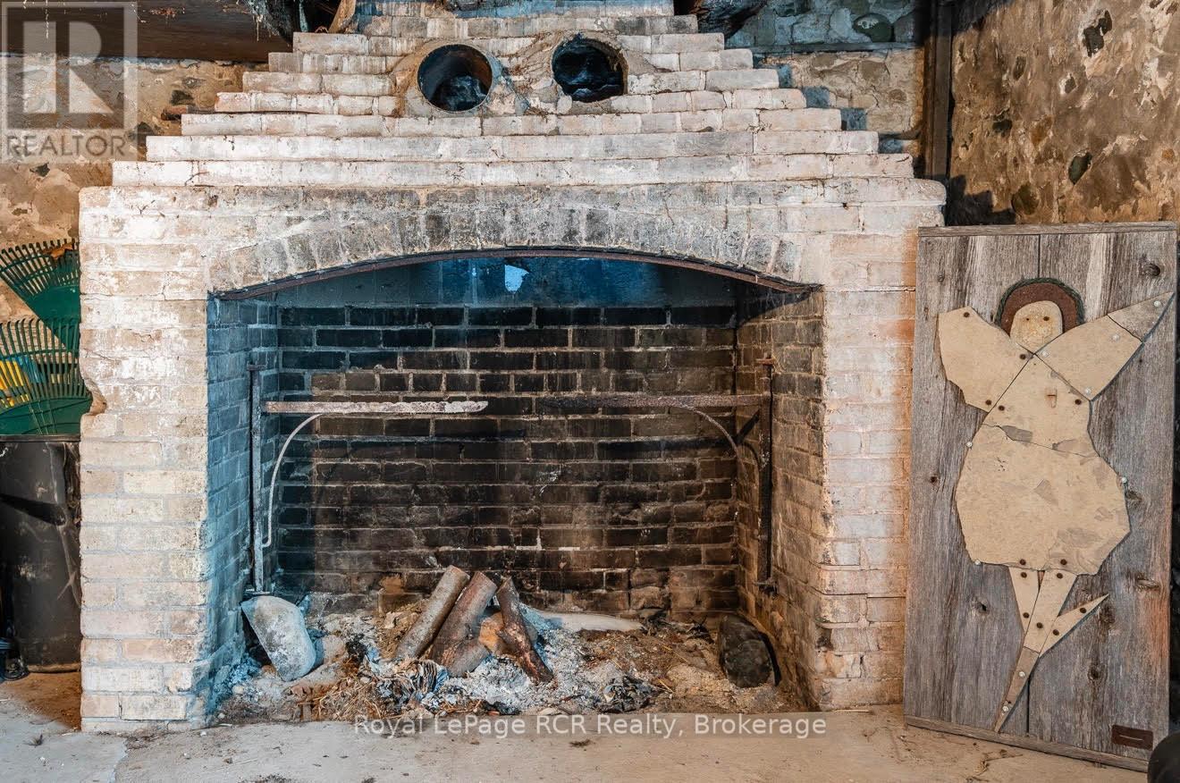 071605 10th Side Road, West Grey, Ontario  N0G 1C0 - Photo 34 - X12796530