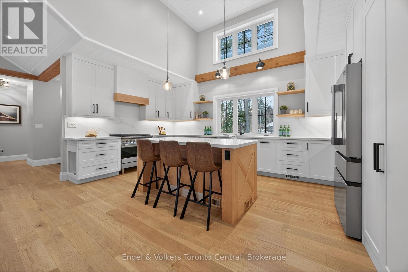 1107 Xavier Street, Gravenhurst, Ontario P0E 1G0 - Photo 16 - X12796548