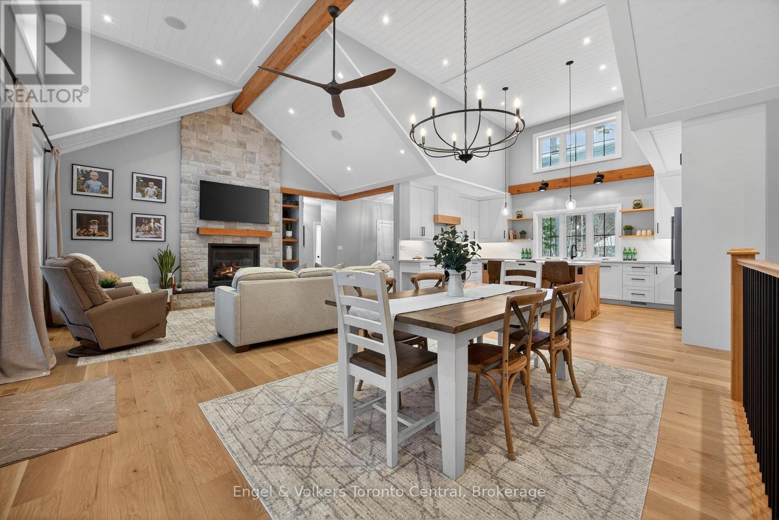 1107 Xavier Street, Gravenhurst, Ontario P0E 1G0 - Photo 18 - X12796548