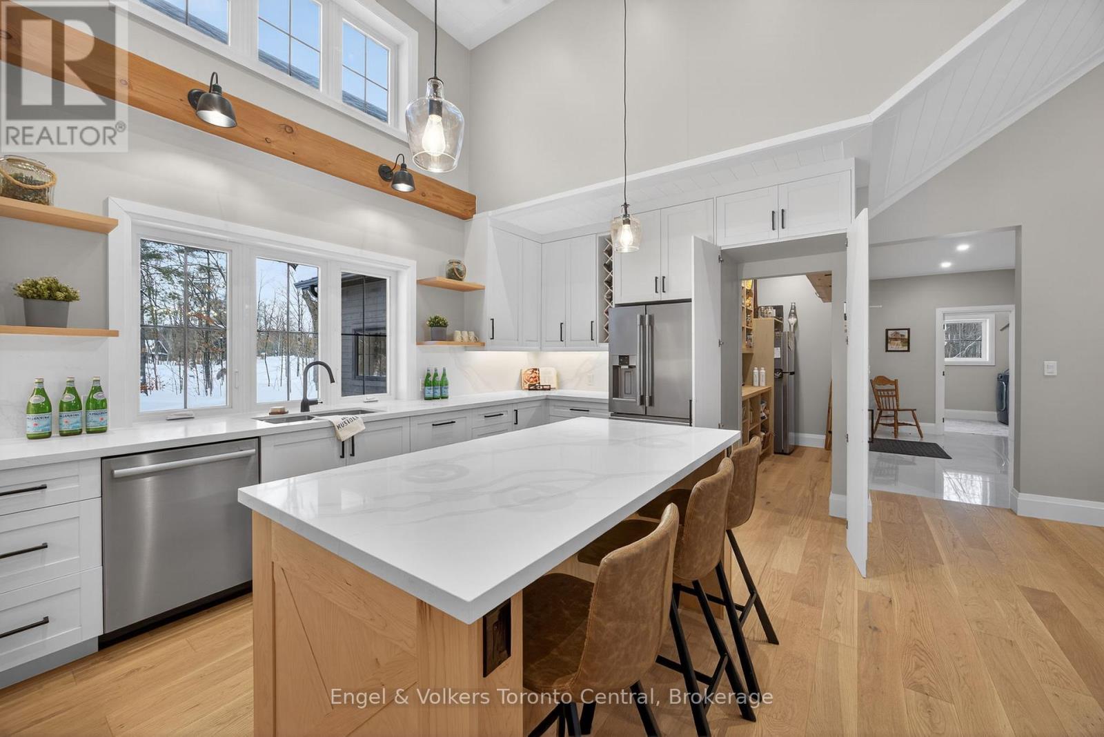 1107 Xavier Street, Gravenhurst, Ontario P0E 1G0 - Photo 21 - X12796548