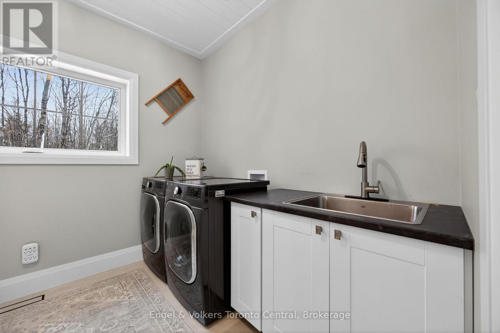 1107 Xavier Street, Gravenhurst, Ontario P0E 1G0 - Photo 35 - X12796548