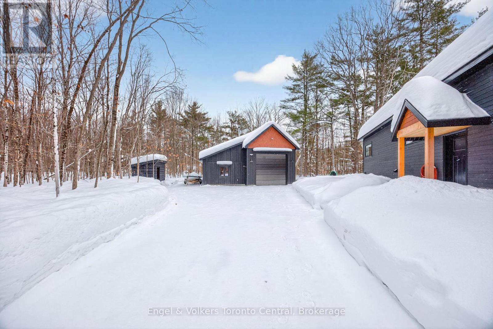 1107 Xavier Street, Gravenhurst, Ontario P0E 1G0 - Photo 46 - X12796548