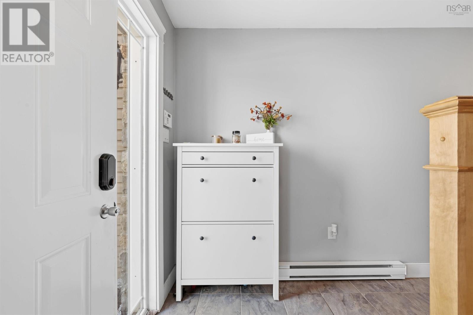 162 Beaver Bank Road, Lower Sackville, Nova Scotia  B4E 0E2 - Photo 4 - 202602917