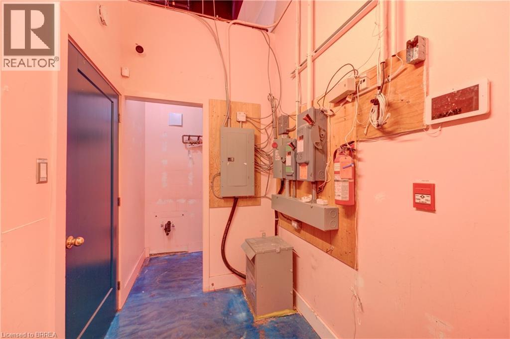 320 Colborne Street W Unit# 13, Brantford, Ontario  N3T 1M2 - Photo 18 - 40765028