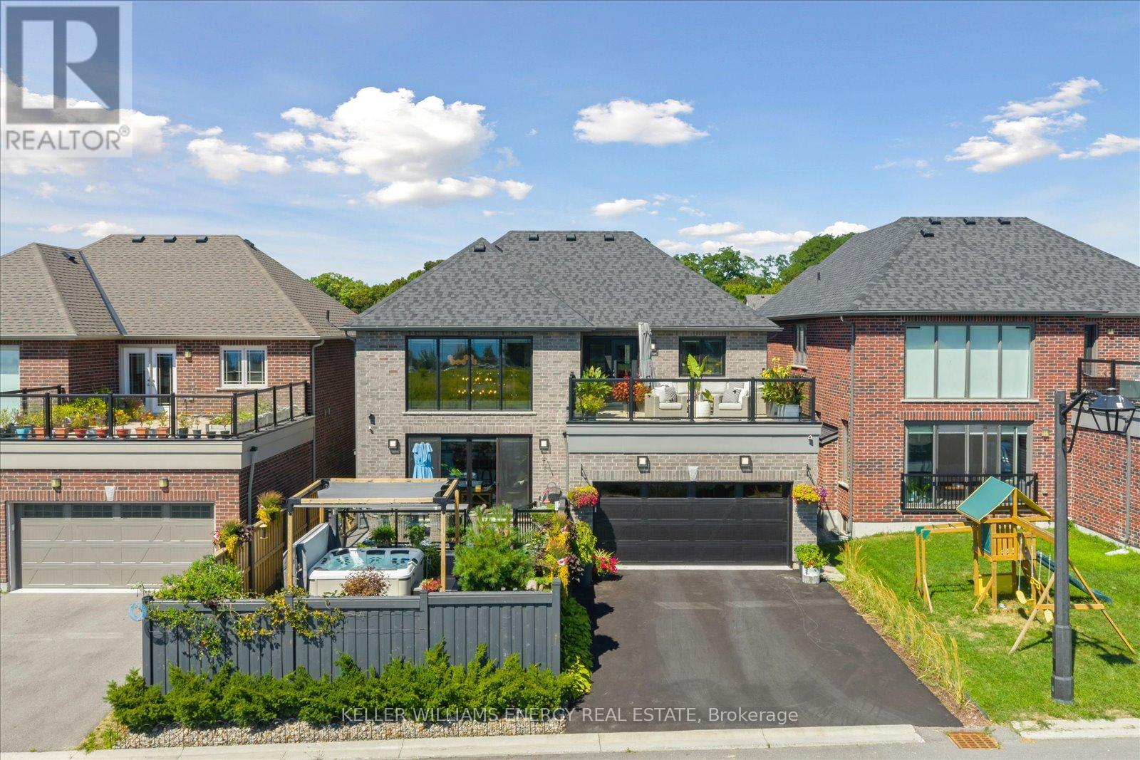 213 Strachan Street, Port Hope, Ontario  L1A 0E6 - Photo 3 - X12796518