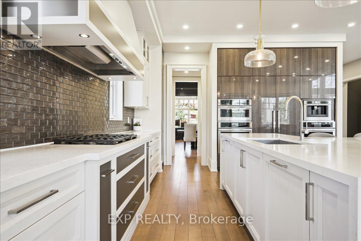 528 Wellington Crescent, Oakville, Ontario  L6L 4X5 - Photo 24 - W12796538