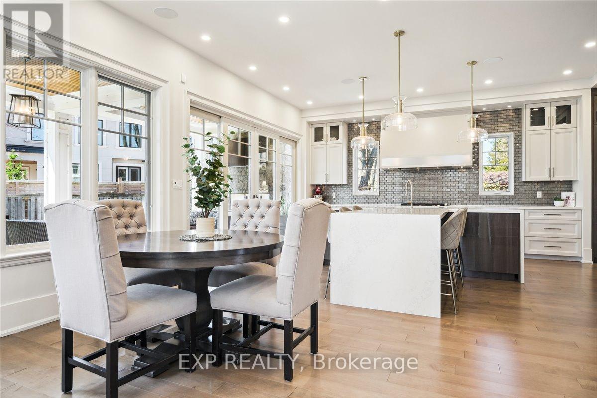 528 Wellington Crescent, Oakville, Ontario  L6L 4X5 - Photo 19 - W12796538