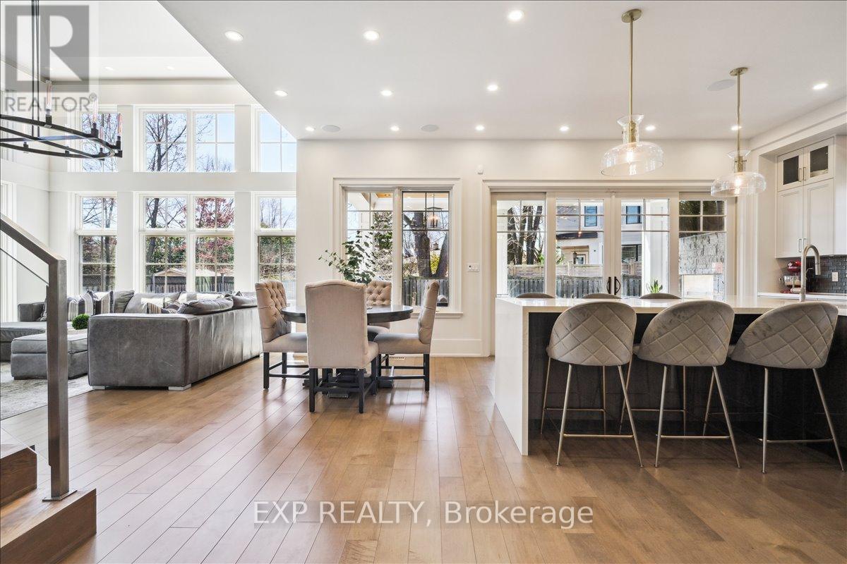 528 Wellington Crescent, Oakville, Ontario  L6L 4X5 - Photo 20 - W12796538