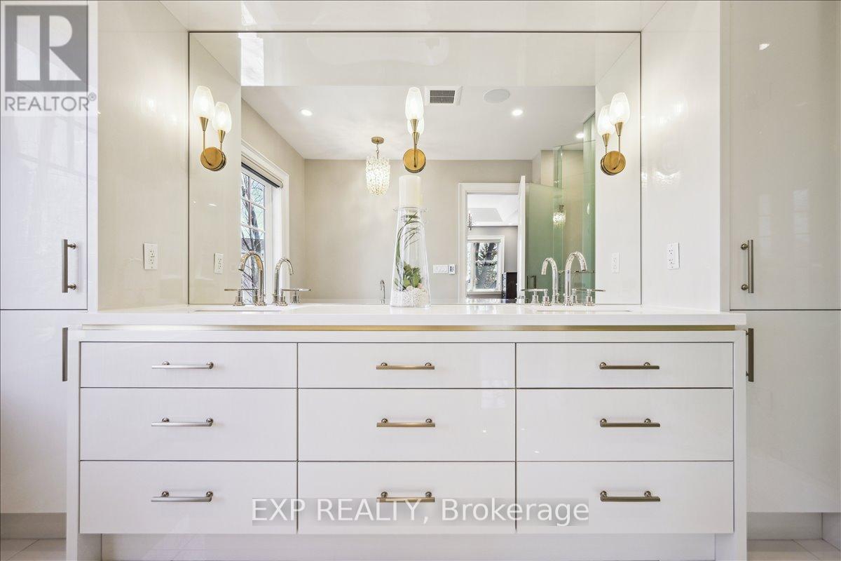 528 Wellington Crescent, Oakville, Ontario  L6L 4X5 - Photo 31 - W12796538