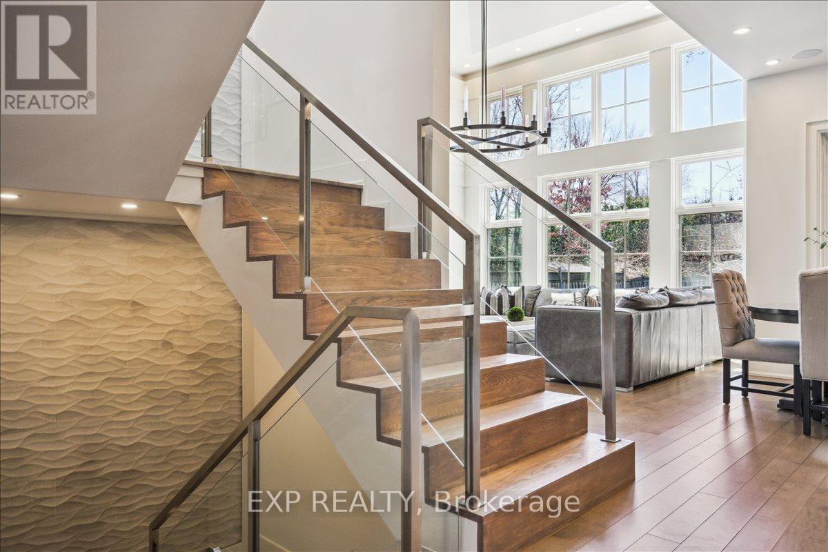 528 Wellington Crescent, Oakville, Ontario  L6L 4X5 - Photo 49 - W12796538