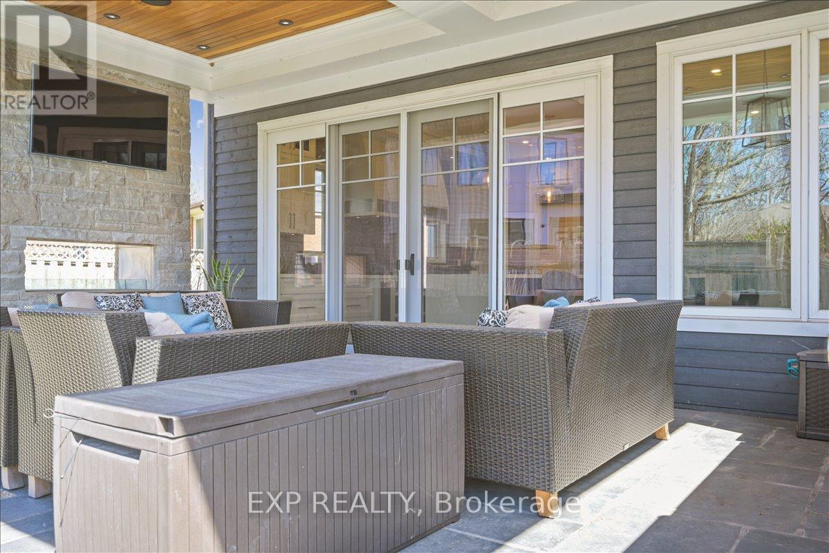 528 Wellington Crescent, Oakville, Ontario  L6L 4X5 - Photo 42 - W12796538