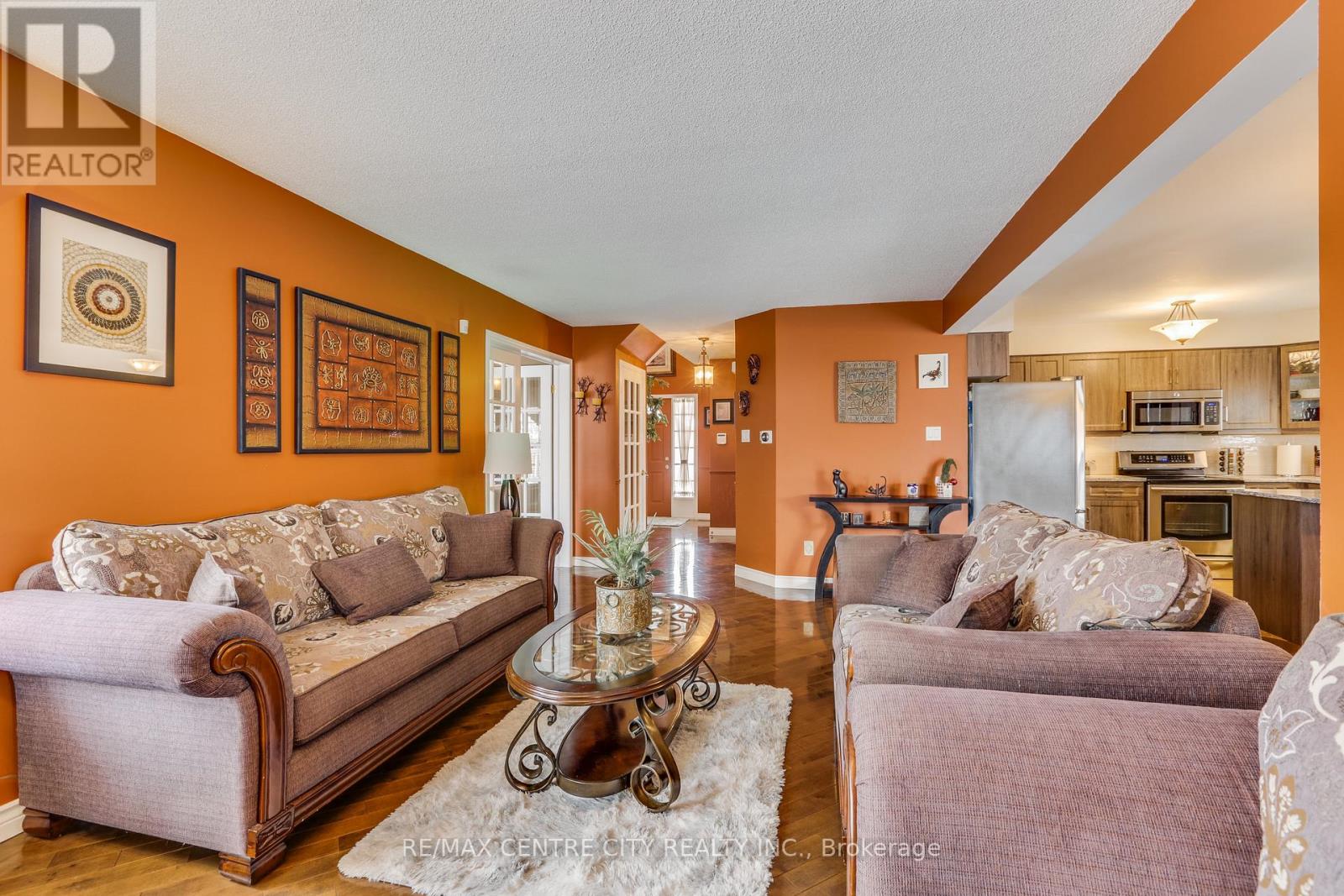 142 Napoleon Drive, London East, Ontario  N5V 4B1 - Photo 13 - X12796468